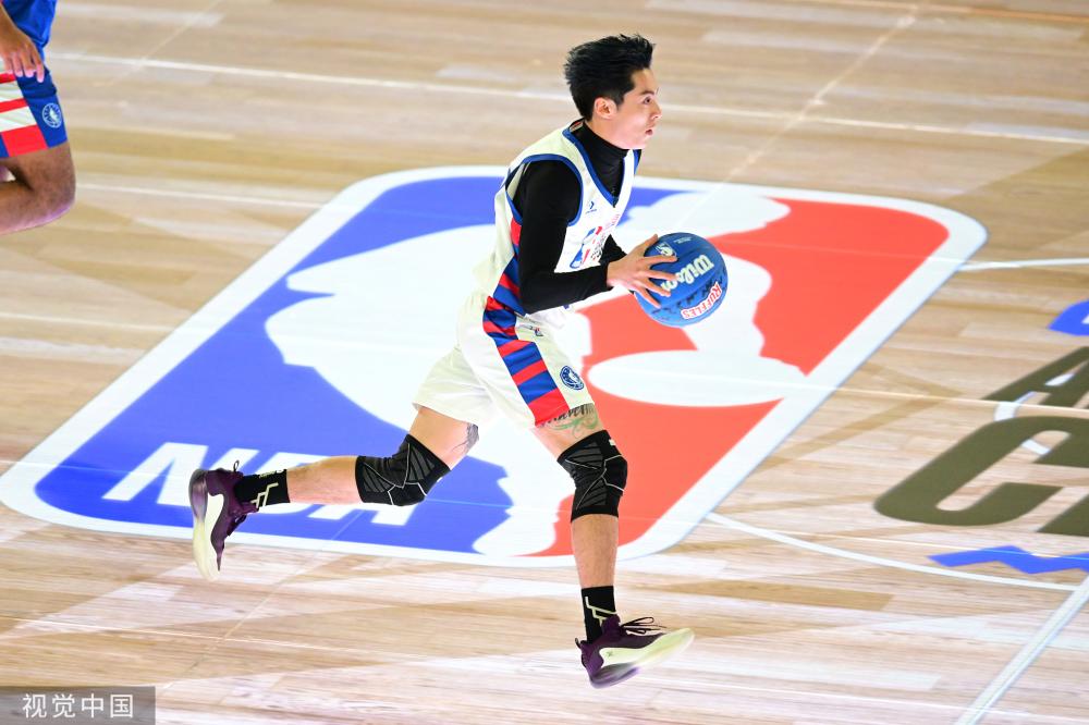 視機前的觀 視機前的觀