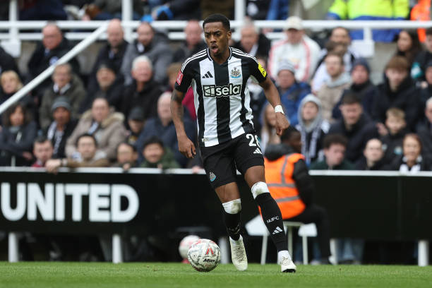 穿上球衣高 穿上球衣高